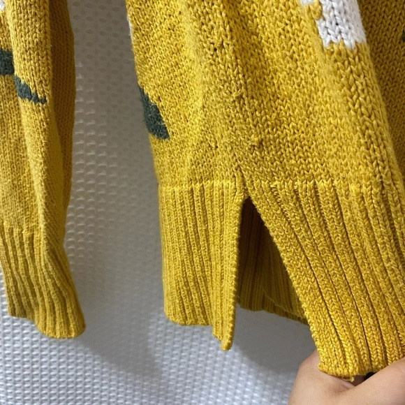 L&G Floral Crew Sweater - Picture 6 of 6